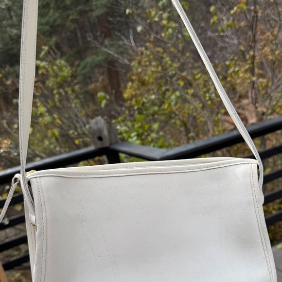 Coach Slim Zip Bag in bone leather - Picture 2 of 7